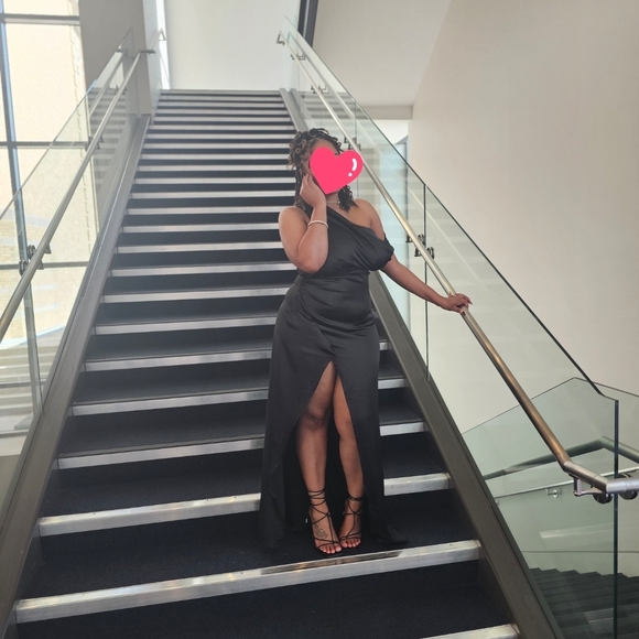 Fashion Nova Dresses & Skirts - Elegant Black One Shoulder Gown